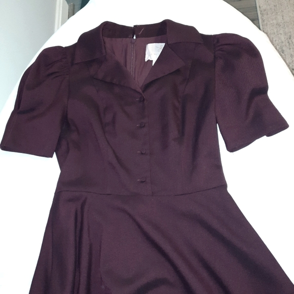 Gal Meets Glam Burgundy Dress Size 2 - Picture 13 of 15